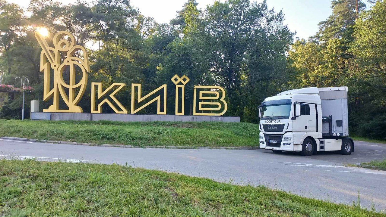 LOGISTIC UA truck in Kyiv